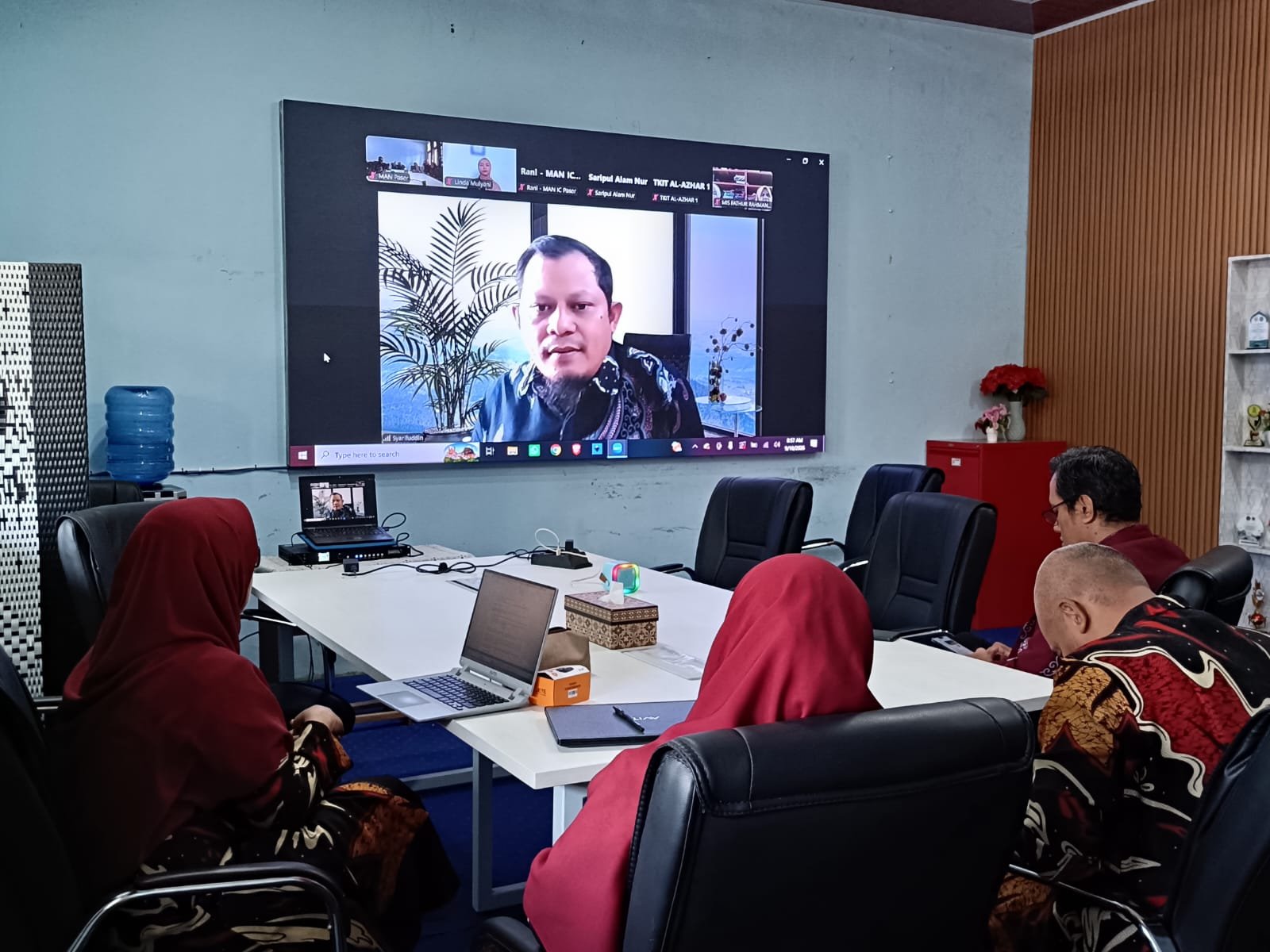 Zoom Meeting Kegiatan Digitalisasi